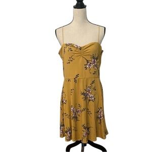 Socialite Gold Spaghetti Strap Floral Print Pull Over Comfortable Dress EUC XL